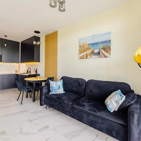 Messa Black Z Basenem Letnim By Holidaysun * Poland